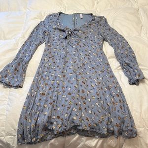 Long sleeve flowy summer dress! Size: M